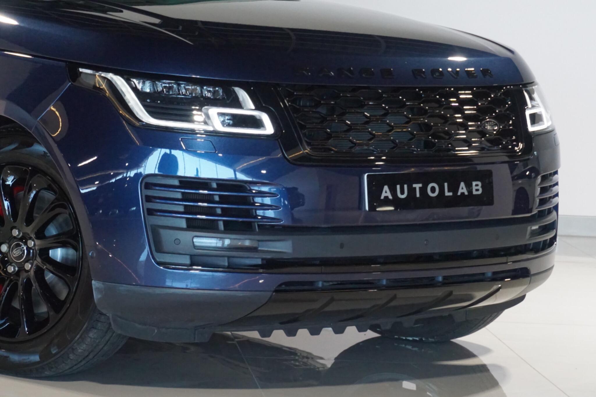 Land Rover Range Rover 2.0 P400e 12.4kWh GPF Vogue SUV 5dr Petrol Plug-in Hybrid Auto 4WD Euro 6 (s/s) (404 ps)
